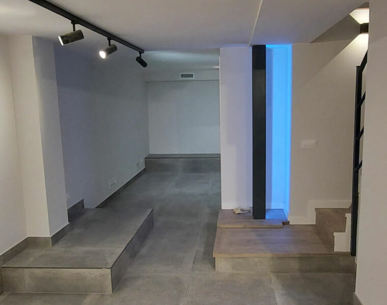 Reforma escalera y sótano villa Castellón